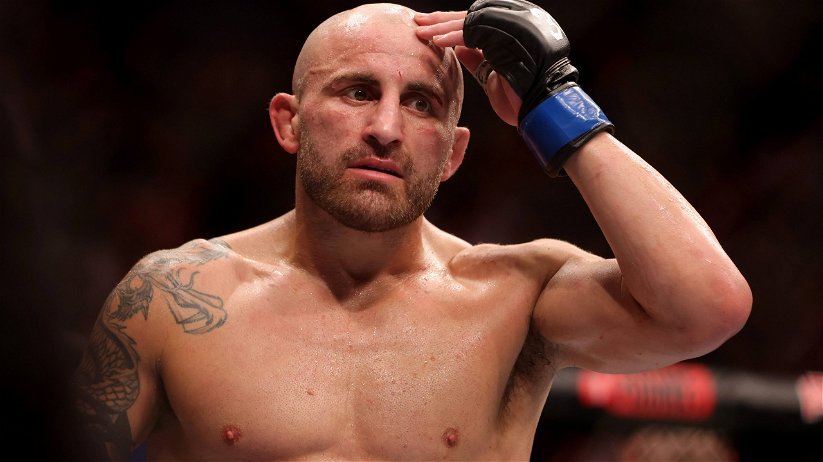 ‘The lights started dimming’ – UFC champion reflects on move that nearly cost him his belt